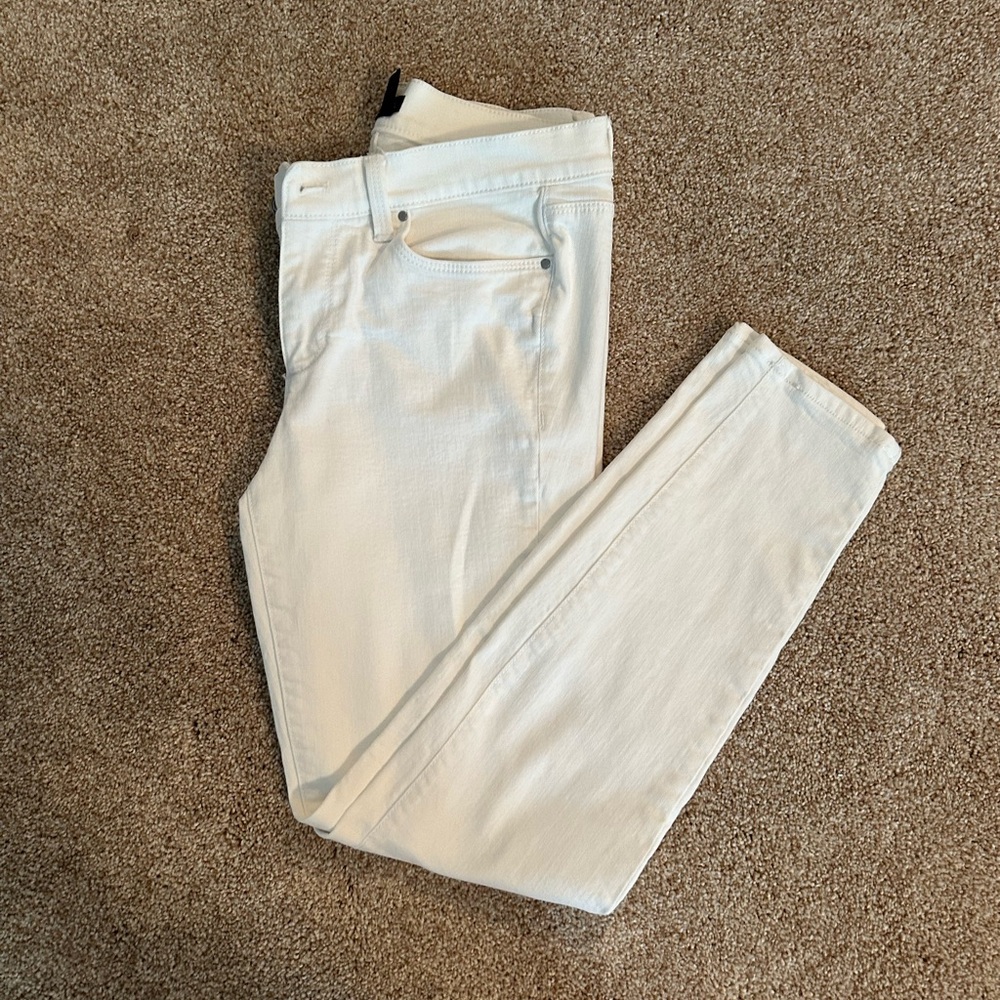 Ann Taylor White Cropped Ankle Jeans